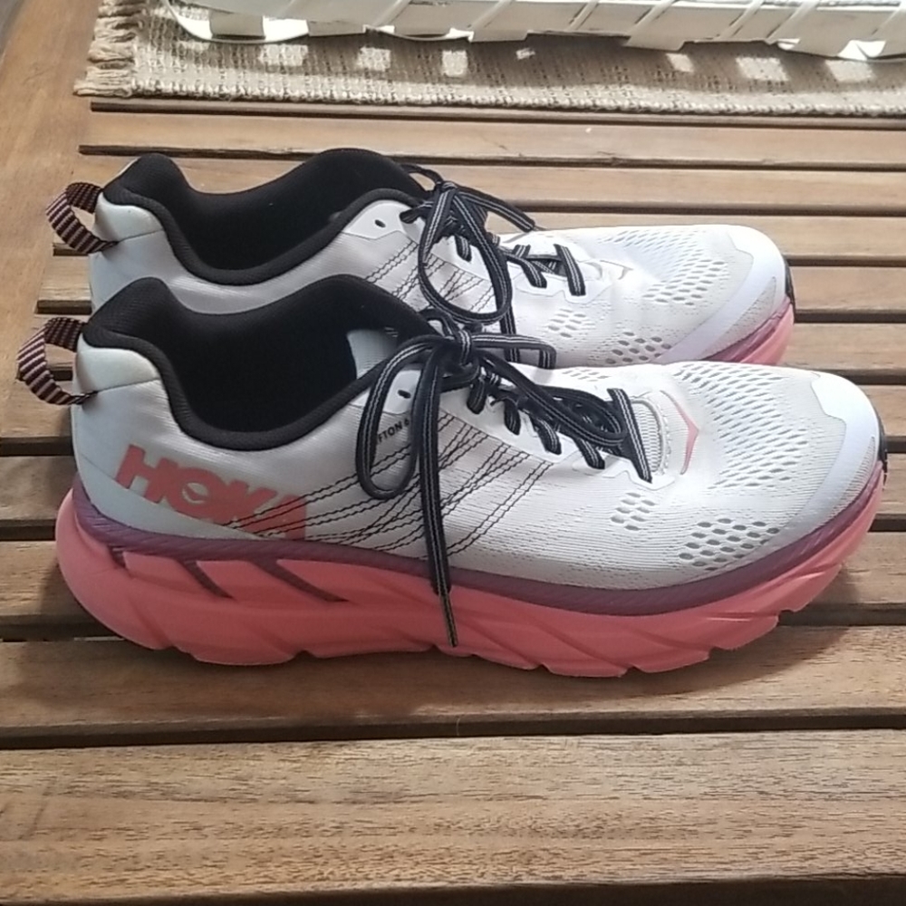 Hoka Clifton 6 size 9.5
